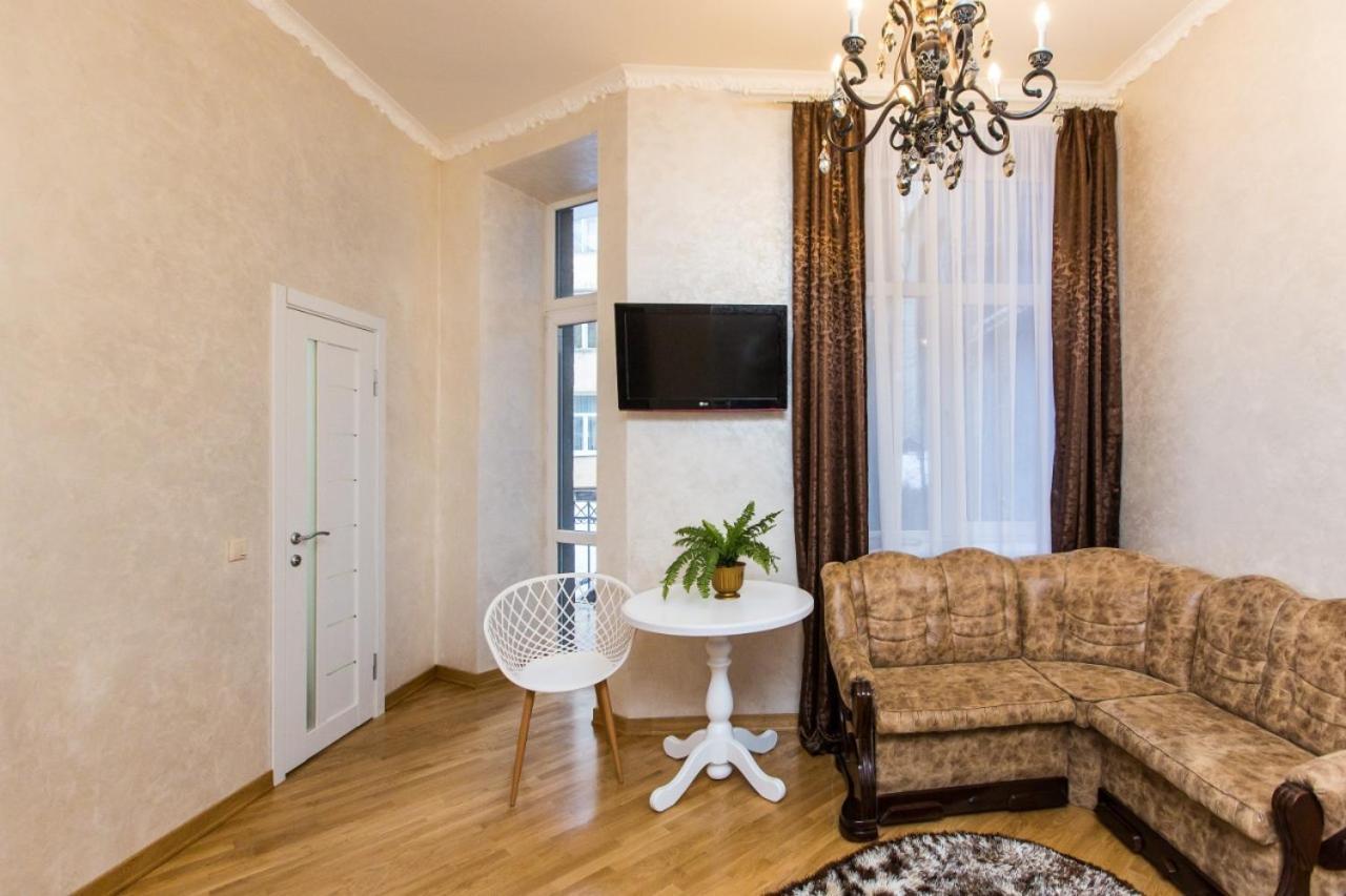 Apartment On Dudayeva 17 Lviv Exterior photo