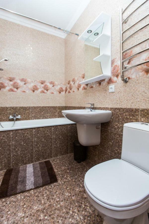 Apartment On Dudayeva 17 Lviv Exterior photo